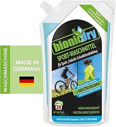 El impacto ambiental de los productos de limpieza para ropa técnica outdoor