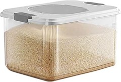 Beneficios de los contenedores de comida para mascotas en camping